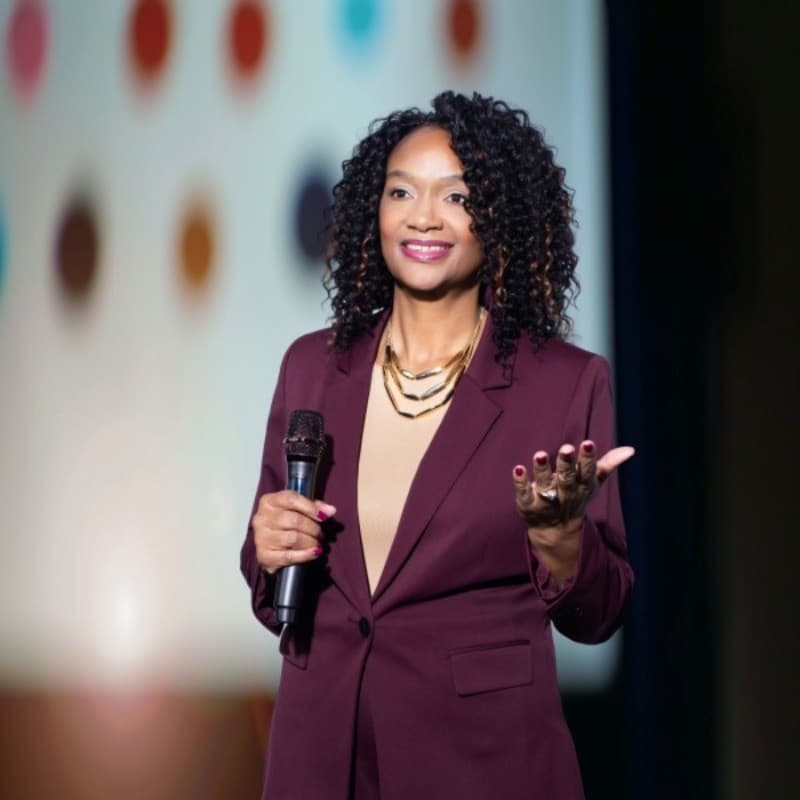 Sheila Eason speaking on stage